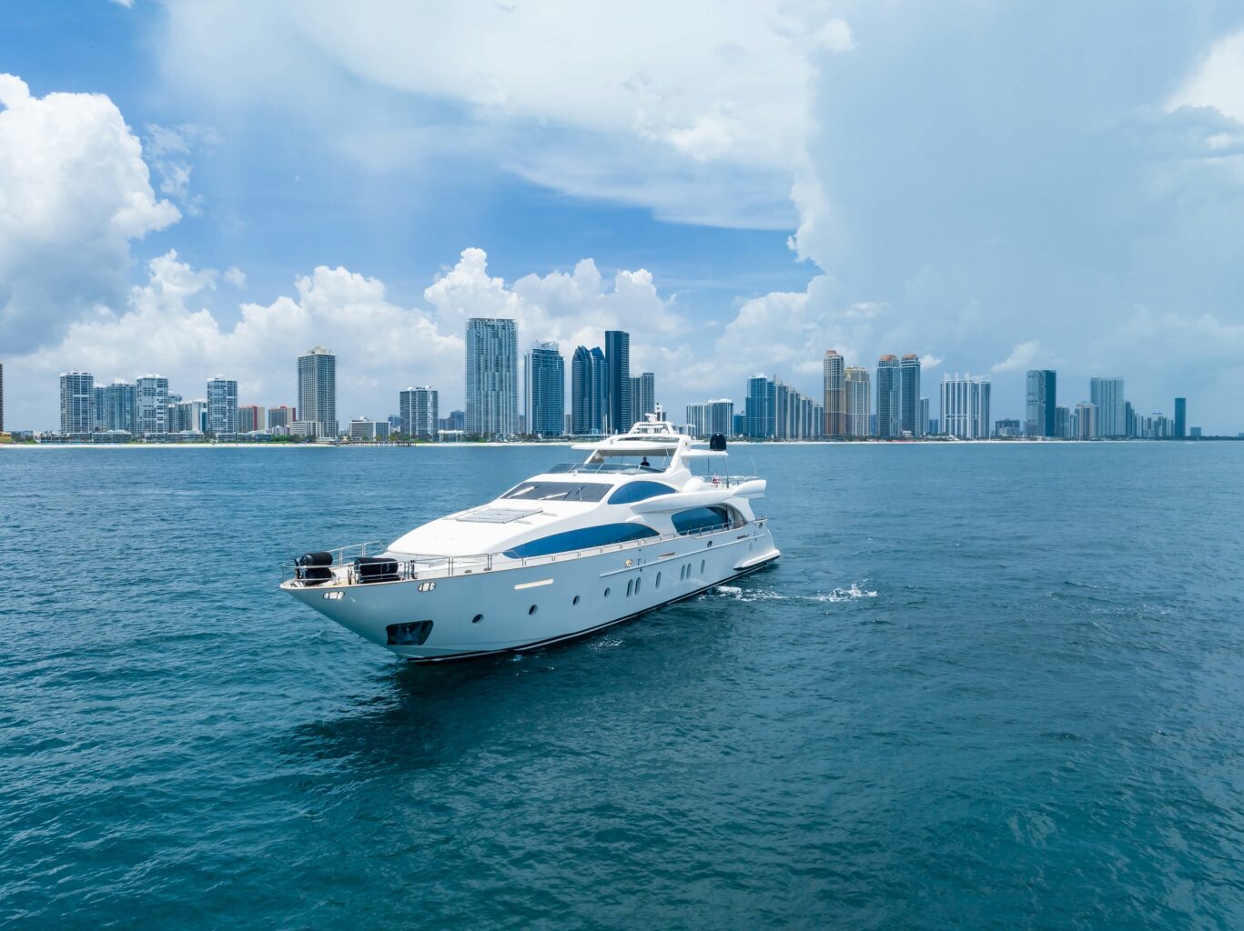 116' Azimut in the Prime private yacht fleet