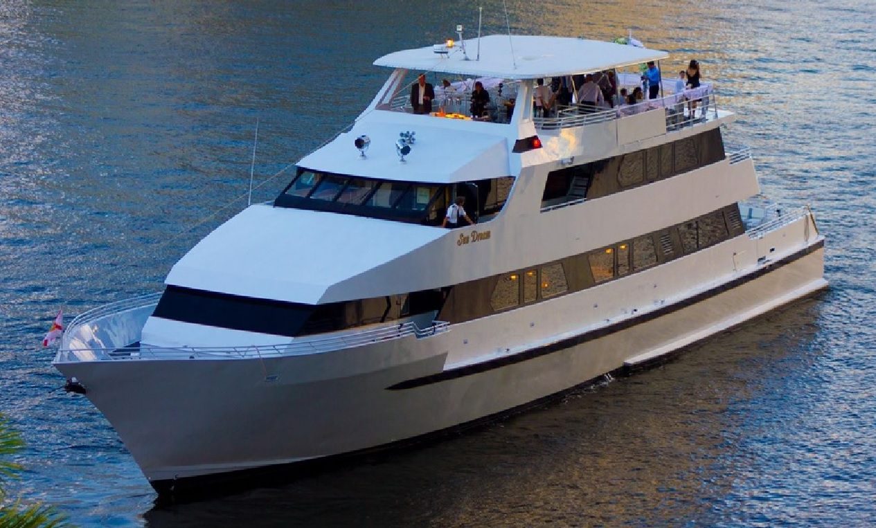 The Sundream yacht venue in Miami